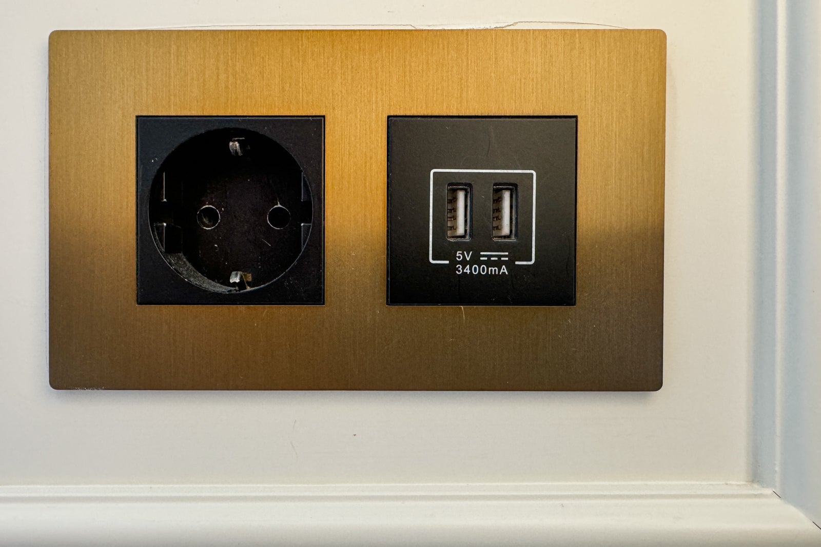 Charging ports at the Mandarin Oriental Ritz, Madrid
