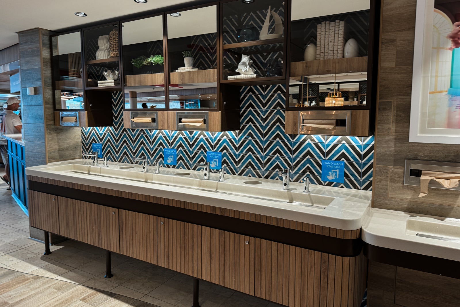 Utopia of the Seas Windjammer