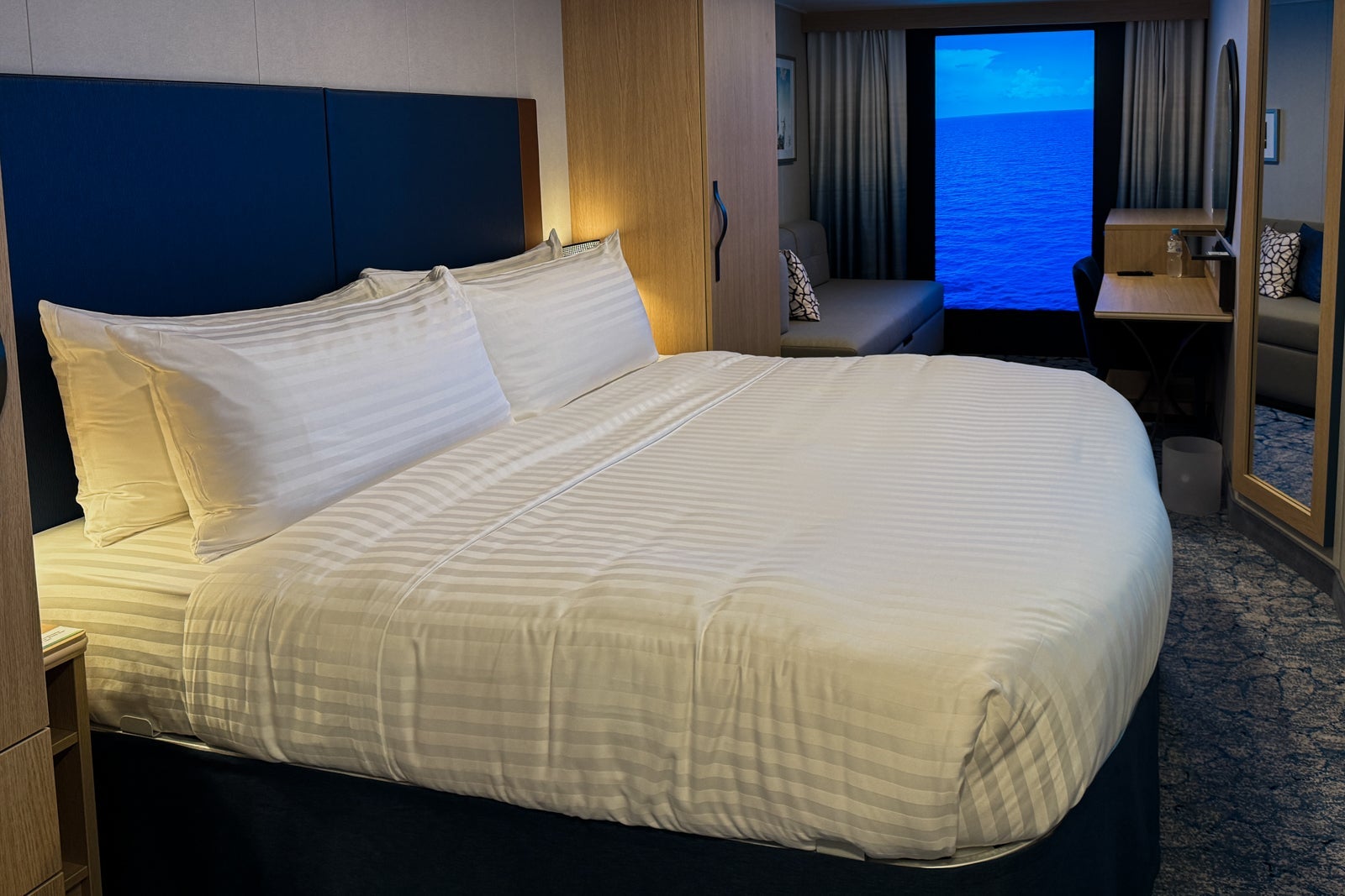 Utopia of the Seas virtual cabin