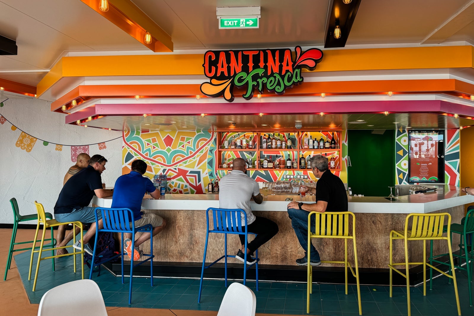 Utopia of the Seas bars