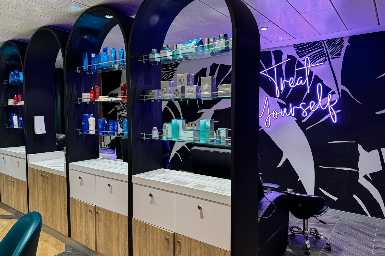 Utopia of the Seas spa