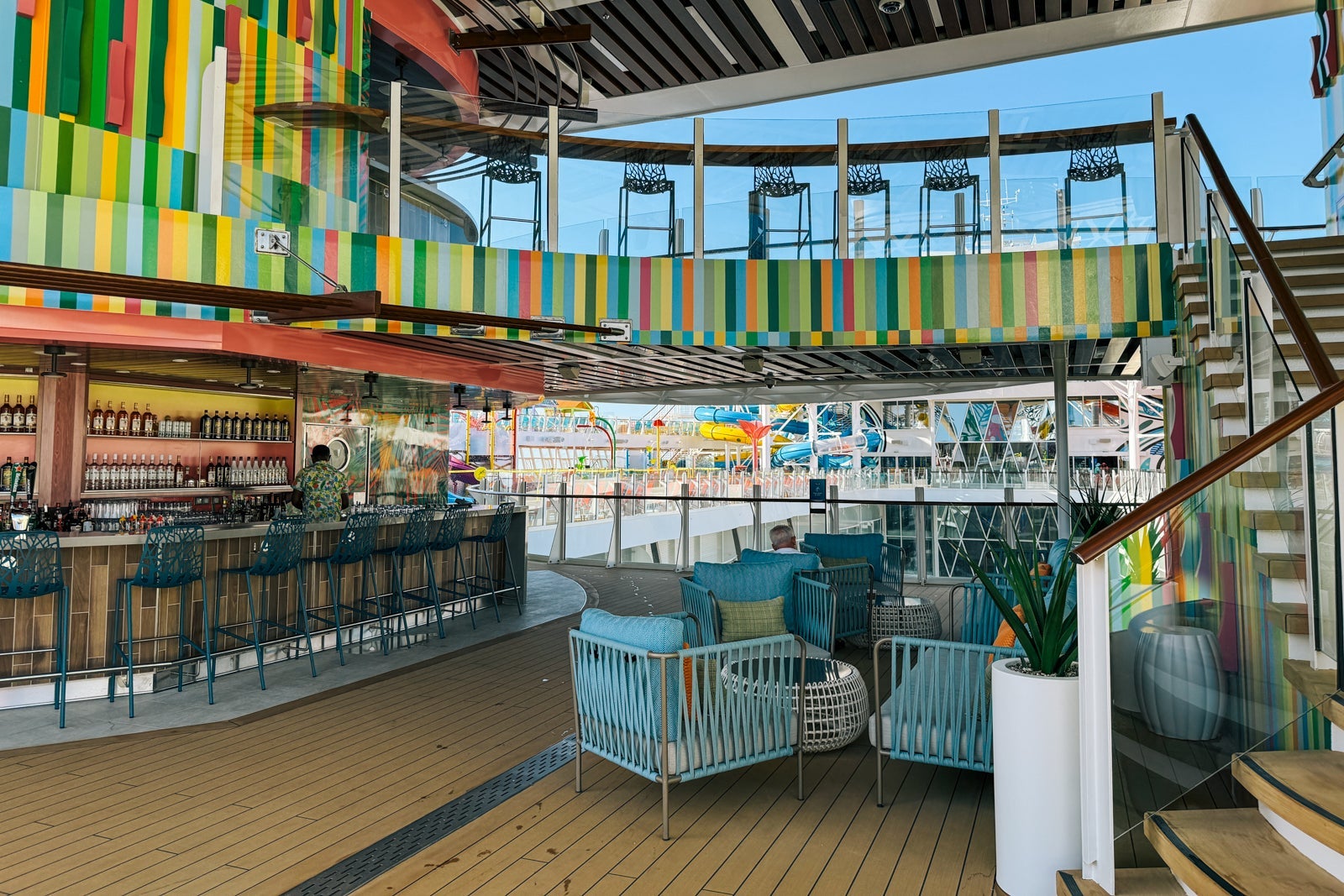 Utopia of the Seas bars