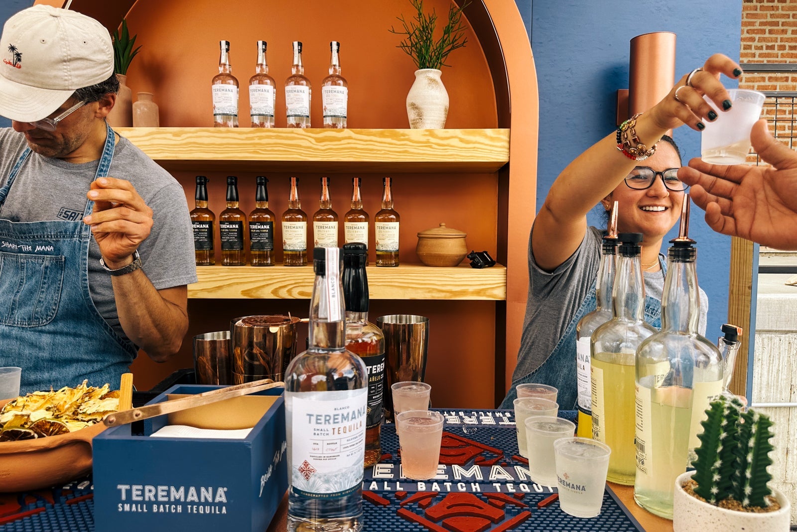 tequila stand EEEEEATSCON