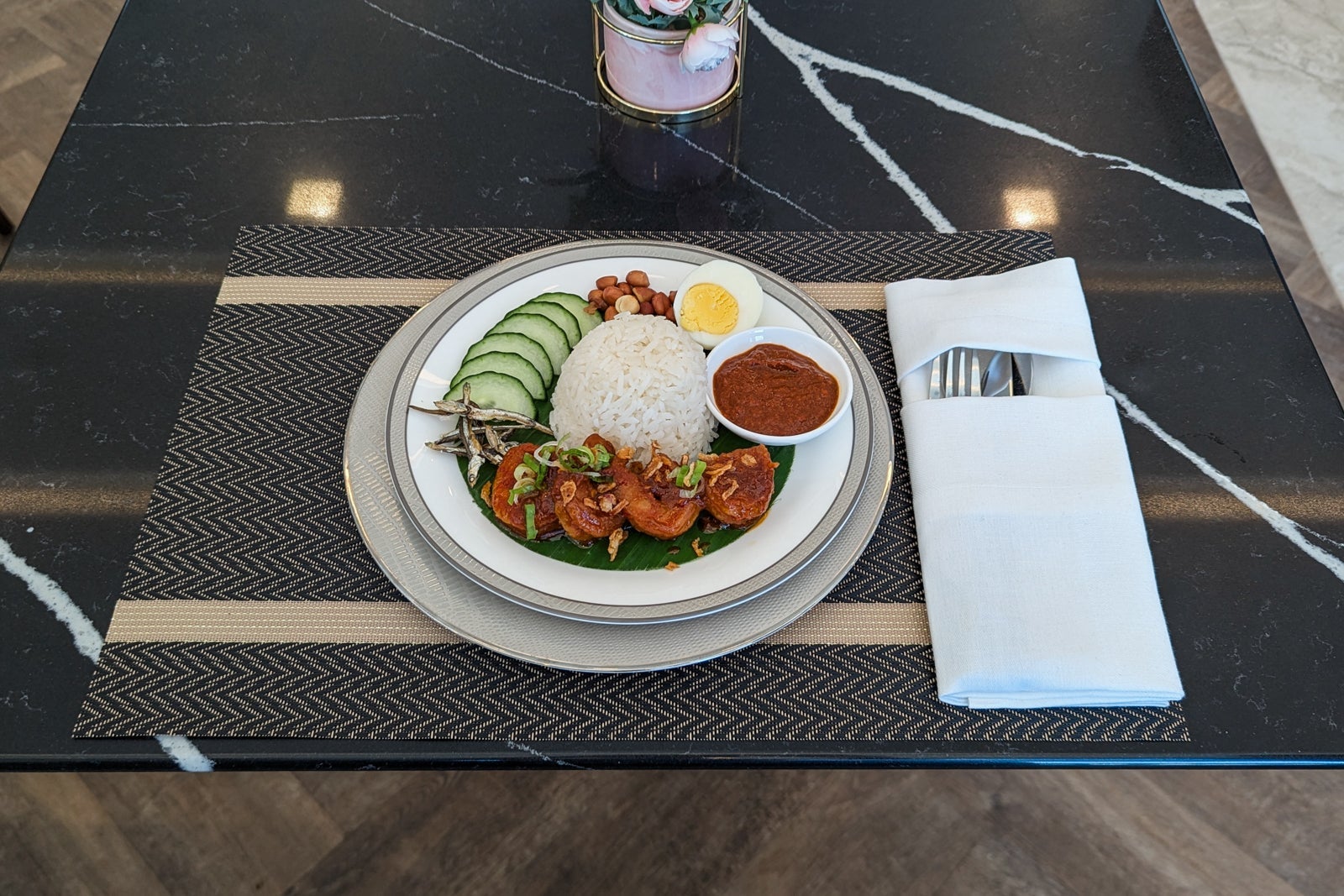 Singapore Airlines SilverKris Lounge