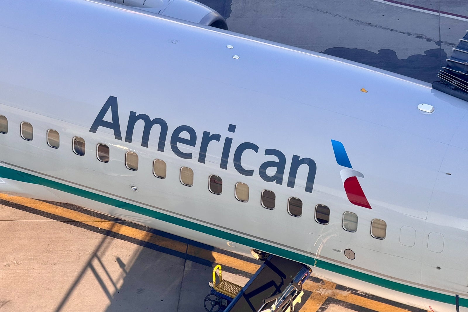 american airlines plane