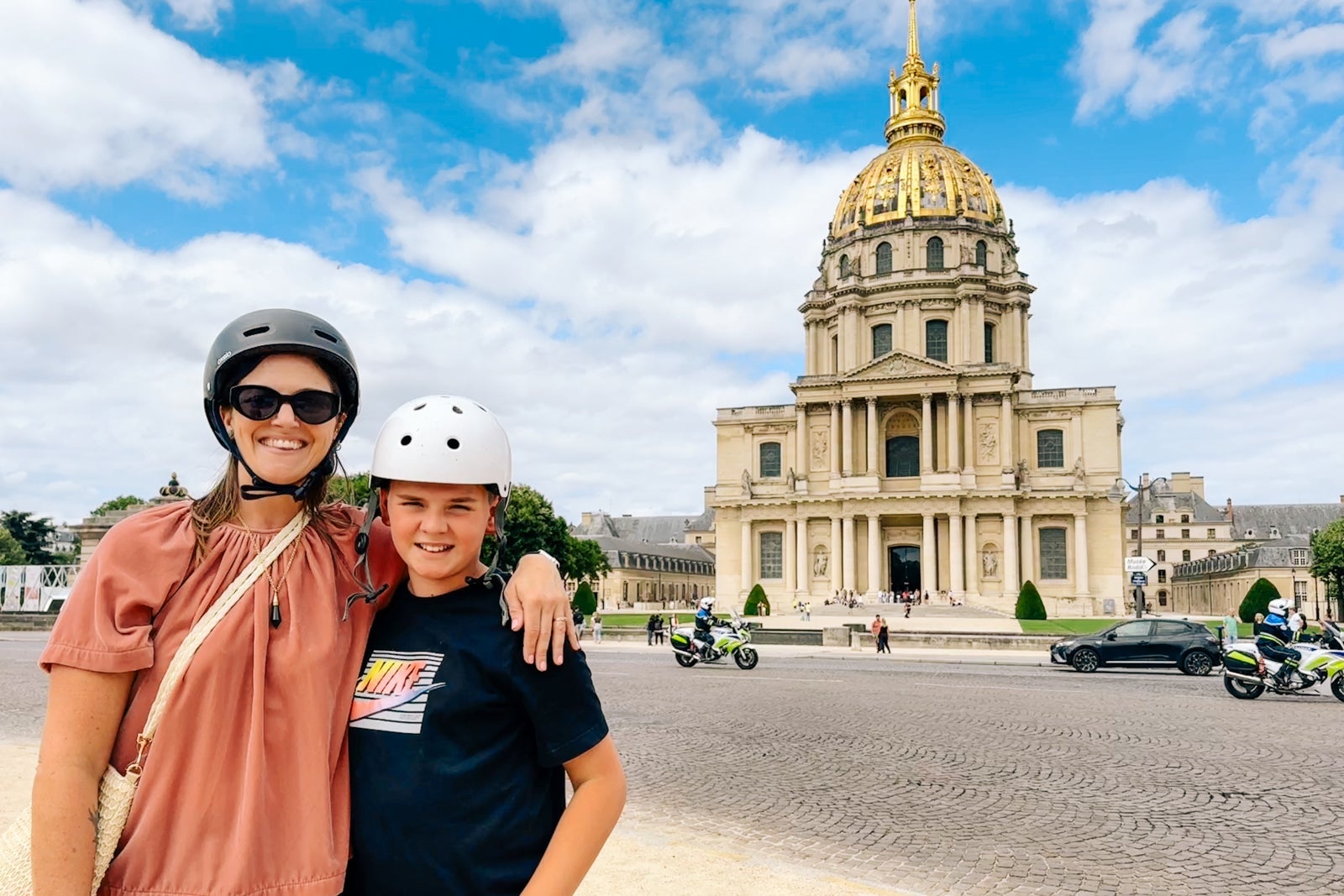 Writer Tarah Chieffi posing in front of a building