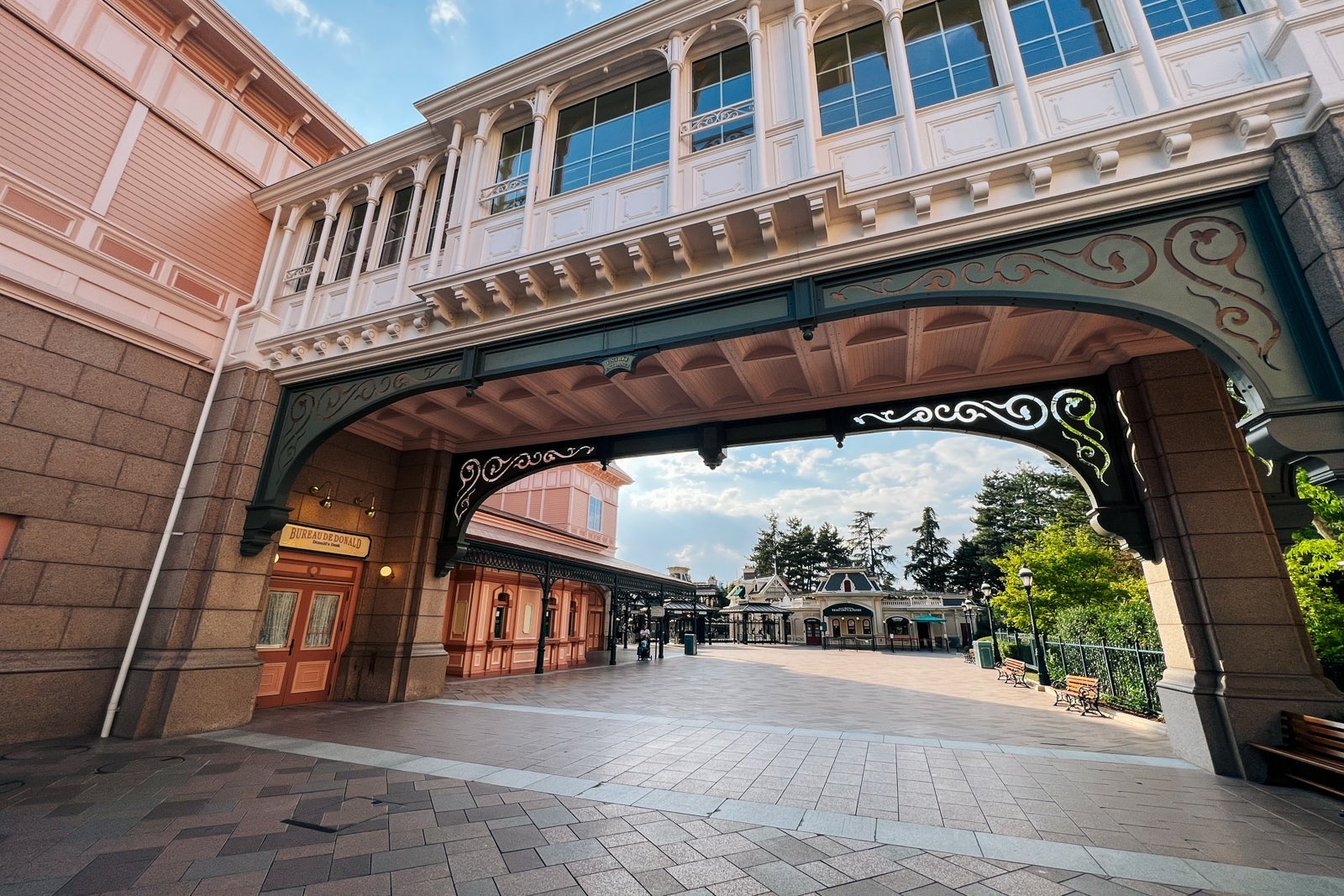 Disneyland Hotel bridge