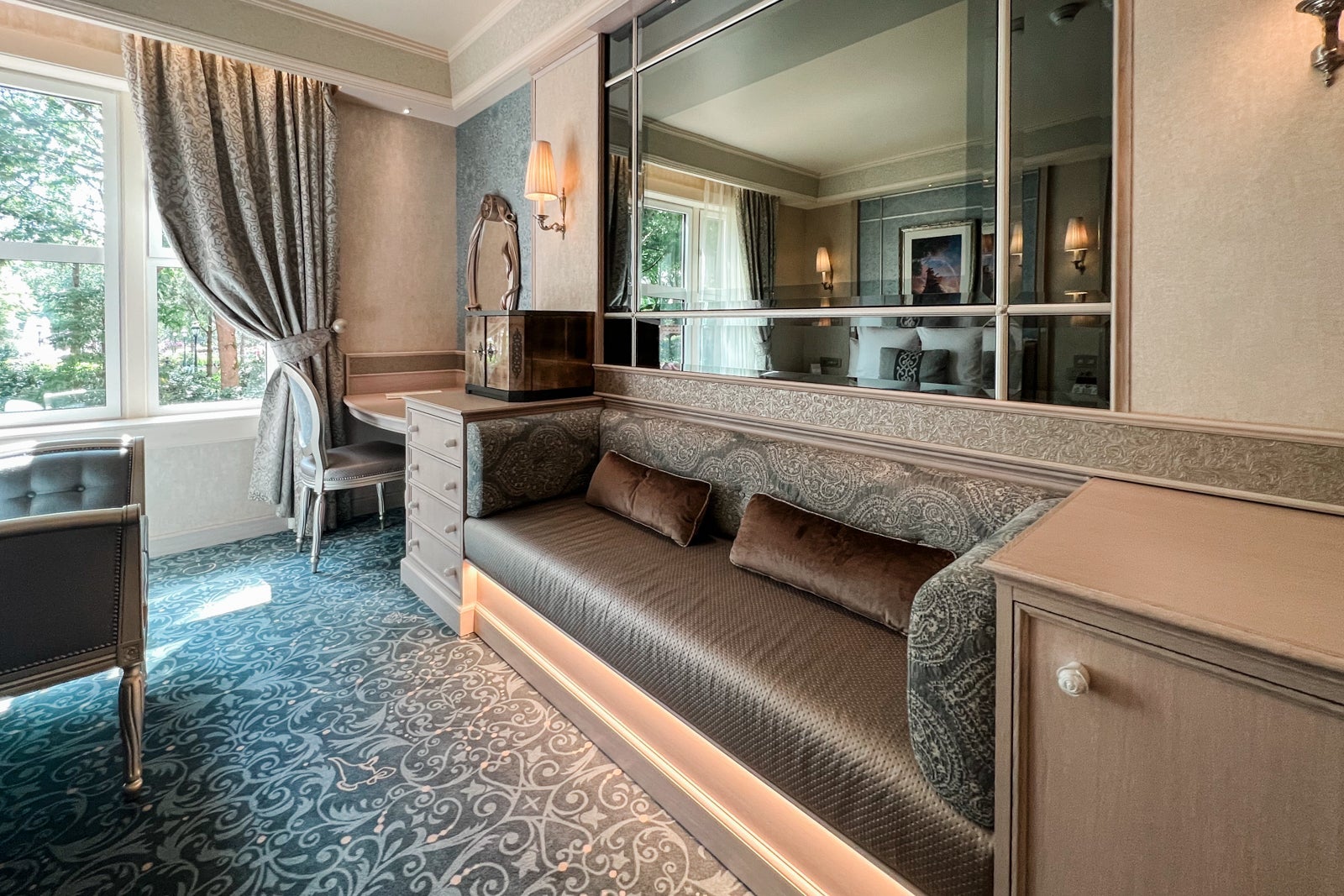 Couch at Disneyland Hotel Paris