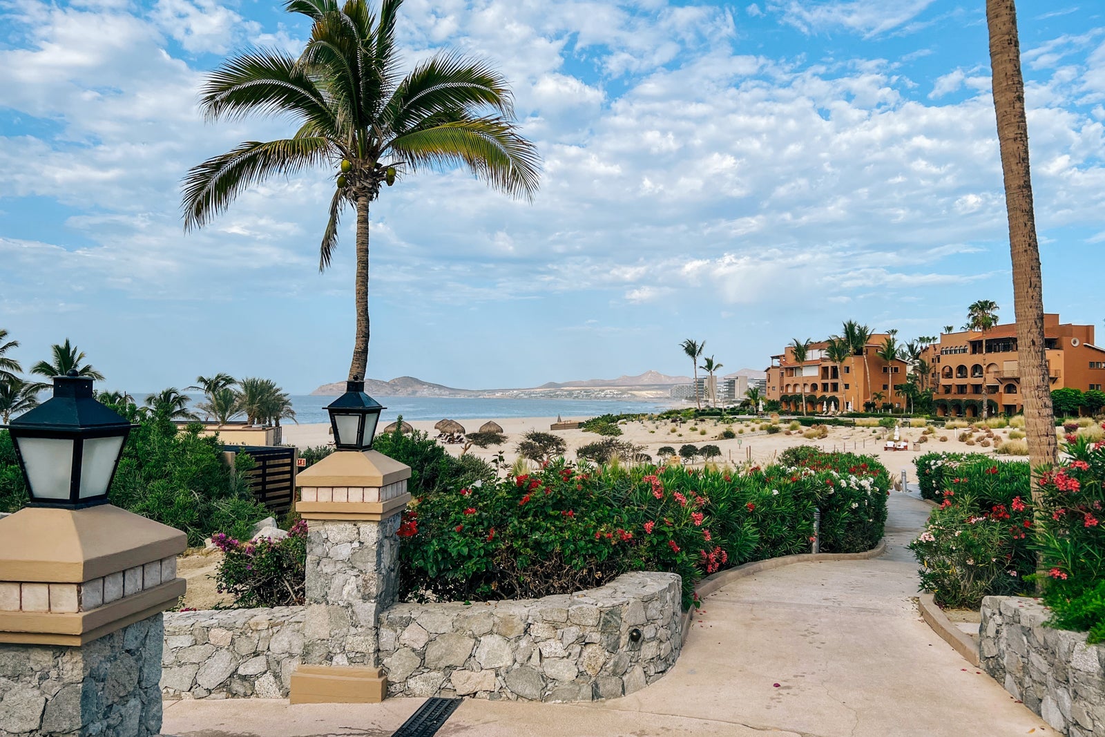 Zoetry Casa del Mar Los Cabos guest building and beach