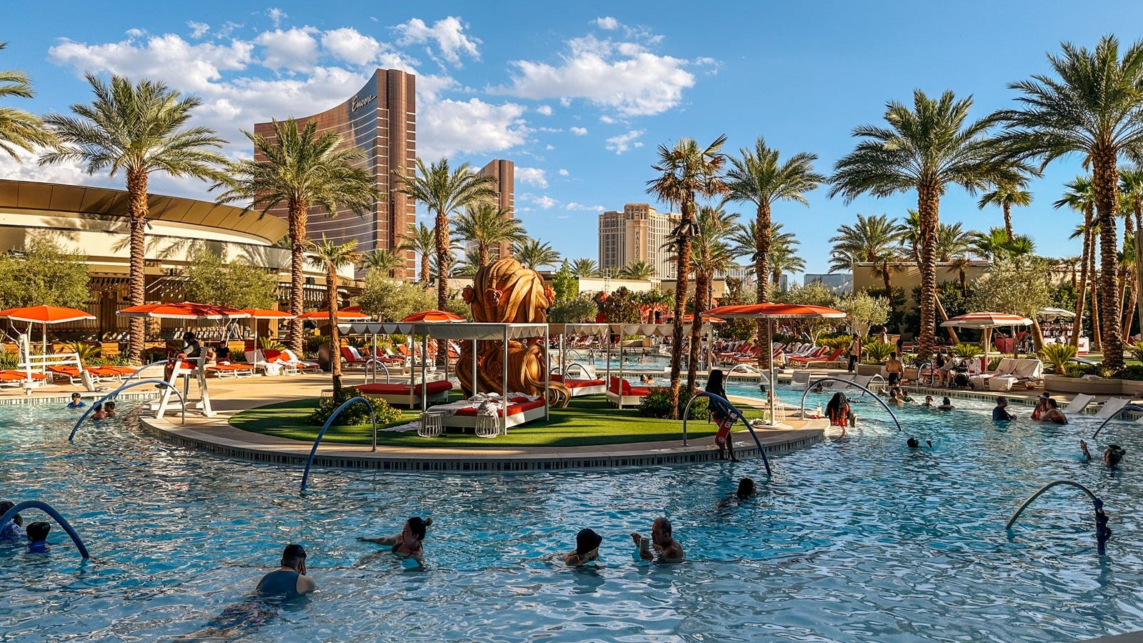 DAISY HERNANDEZ/THE POINTS GUY