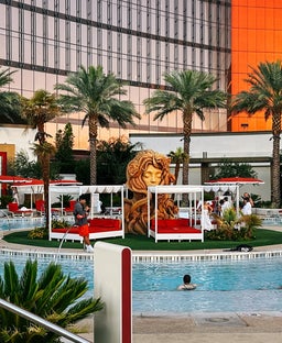 How I saved $165 on frustrating hotel resort fees by redeeming Hilton points