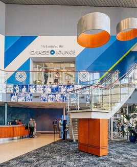 chase lounge