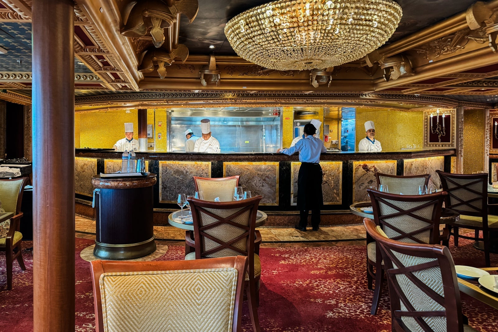 Carnival Freedom dining