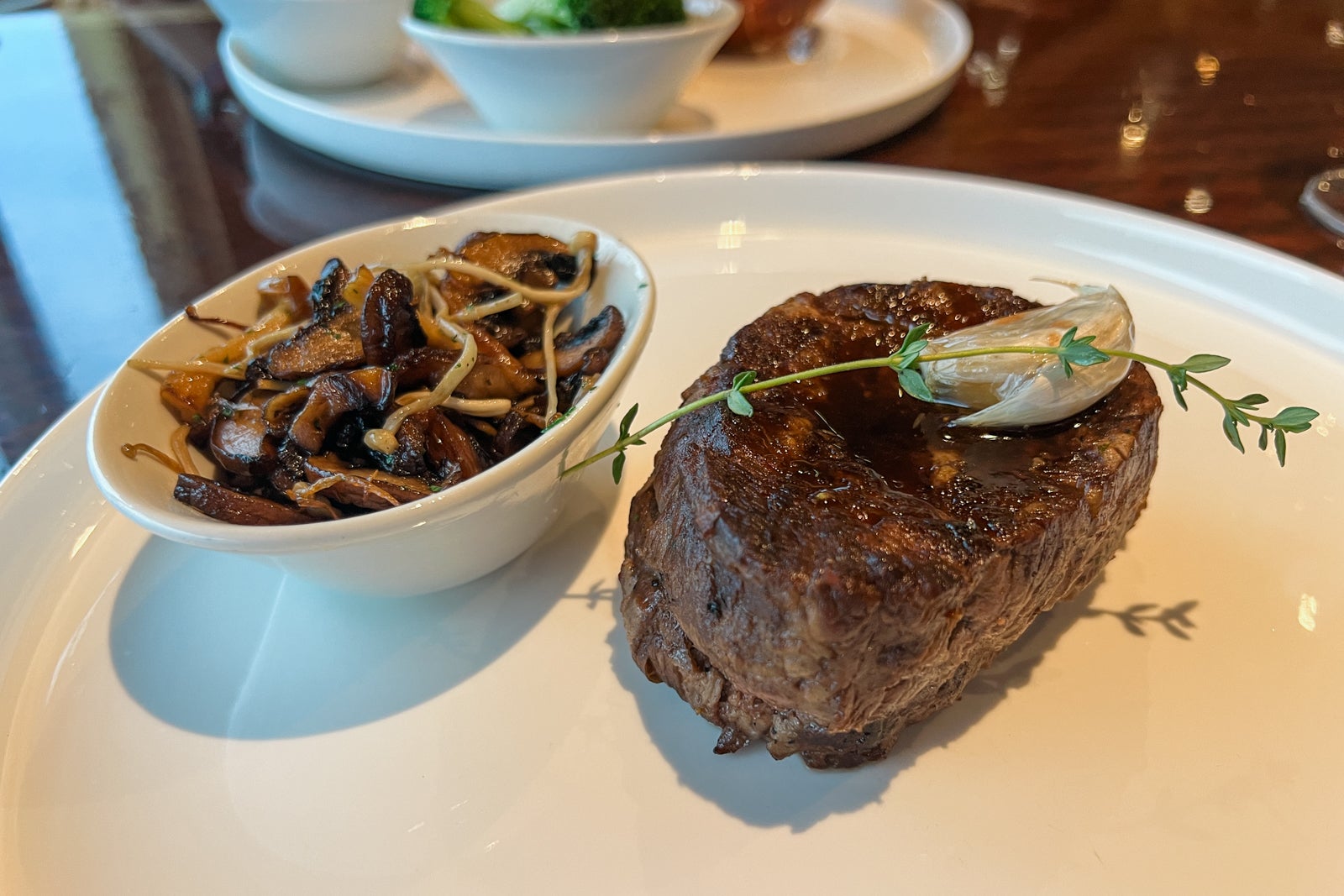 Carnival Freedom dining