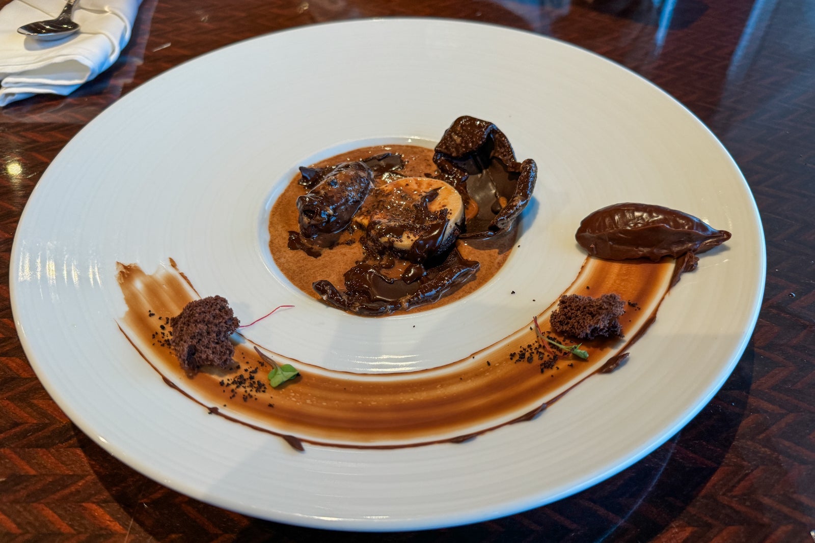 Carnival Freedom dining