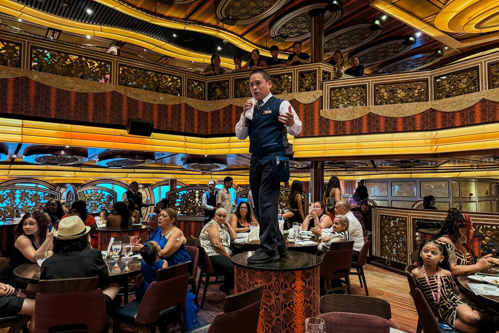 Carnival Freedom dining