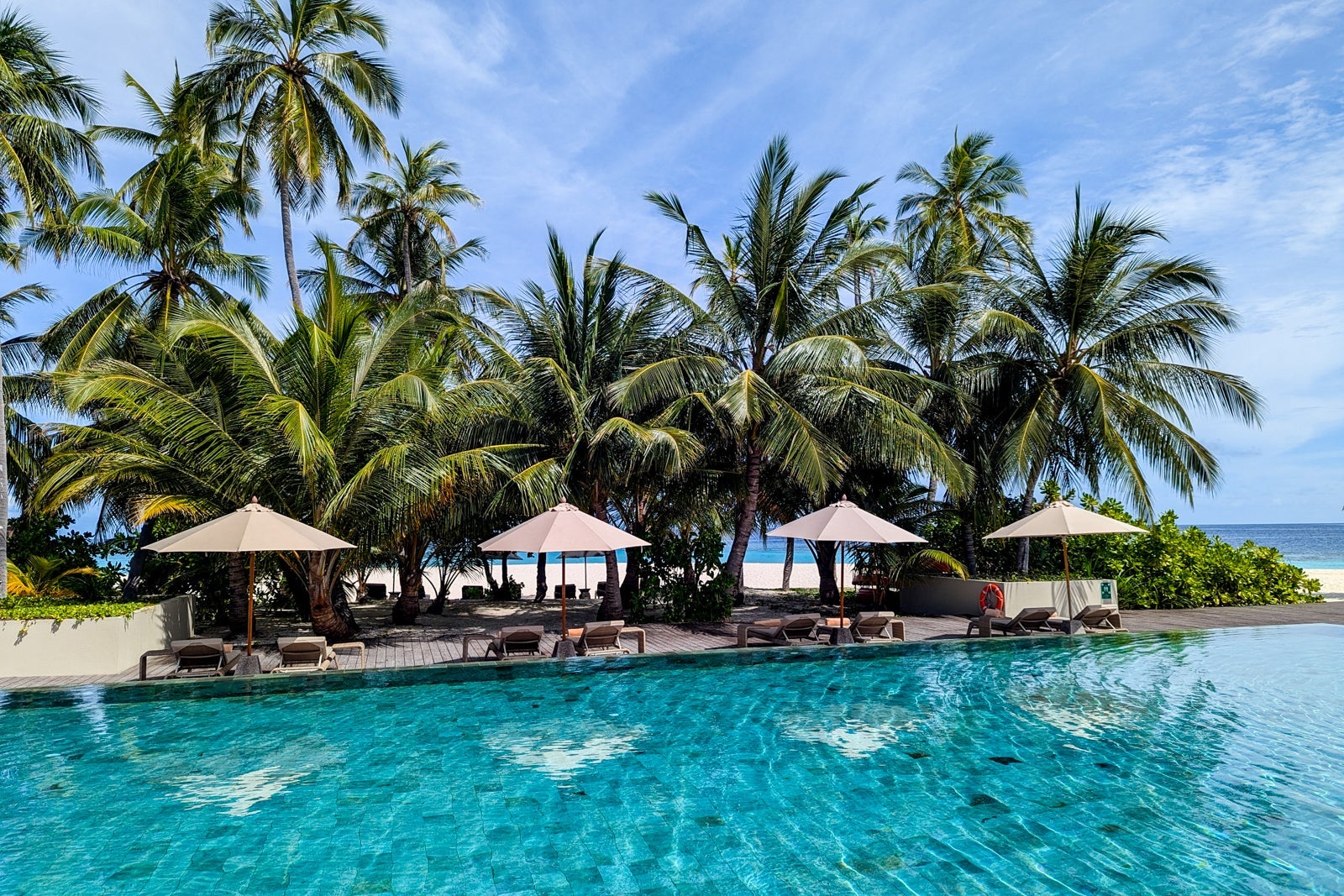 Park Hyatt Maldives pool