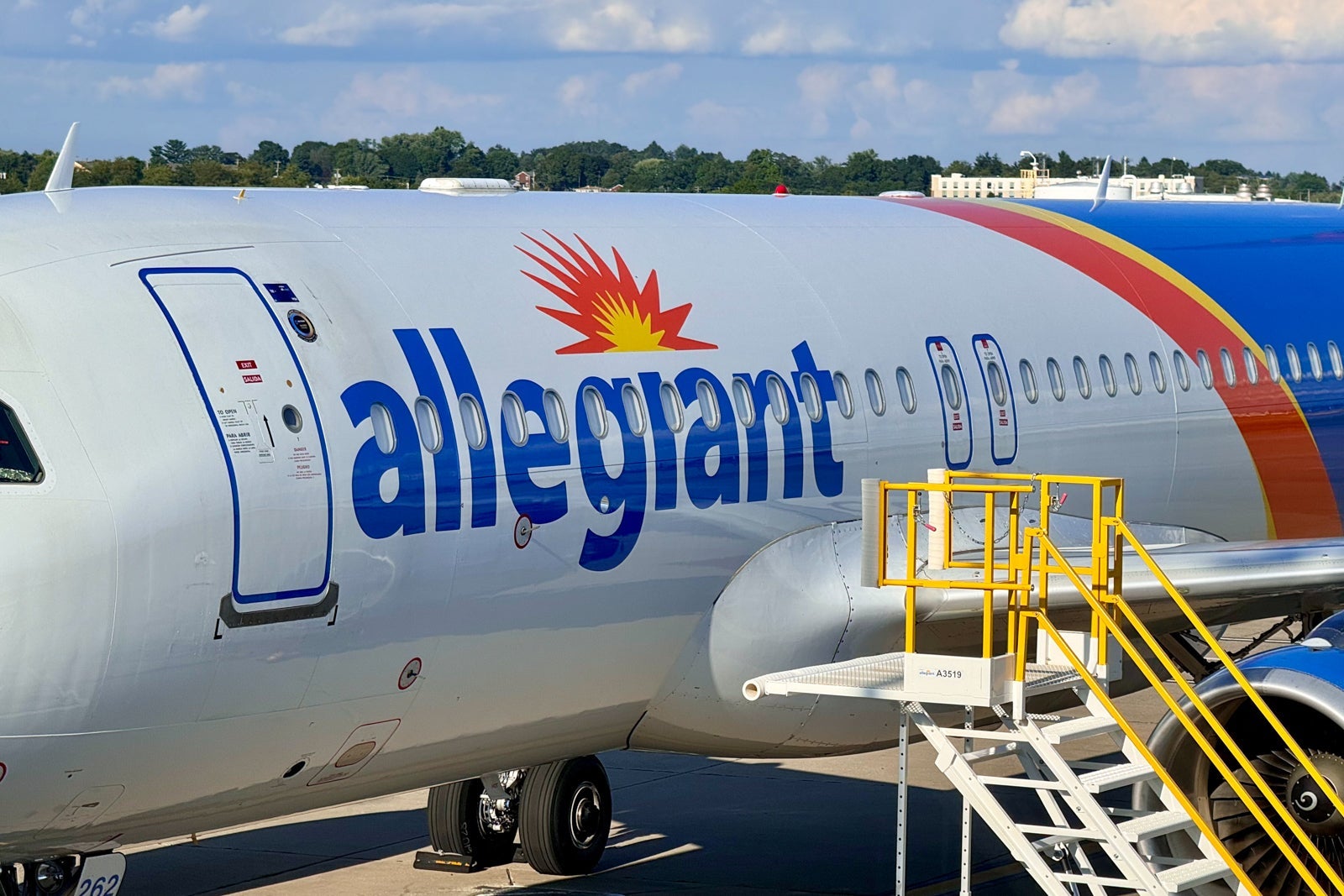 Allegiant Air Airbus A320