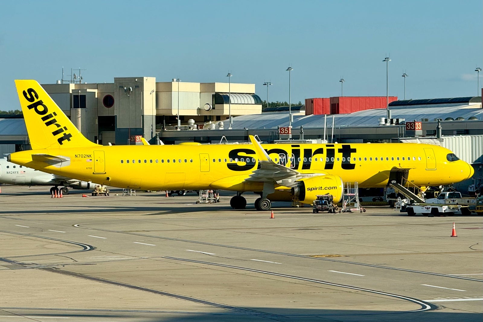 Spirit to exit Minneapolis and Hartford, lower dozens of routes
