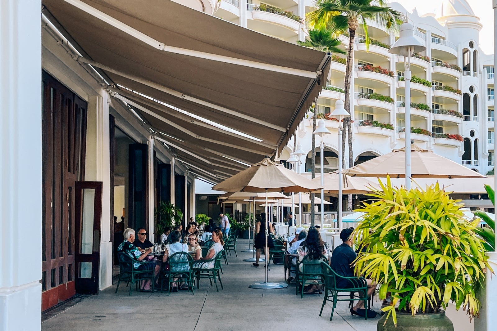 Fairmont Kea Lani dining