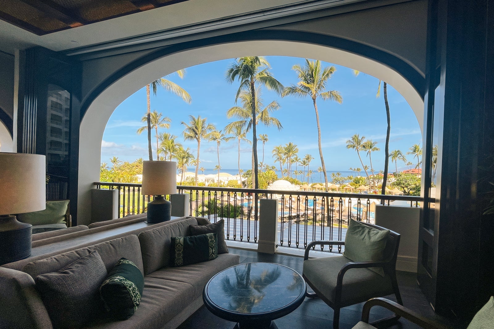 Fairmont Kea Lani dining