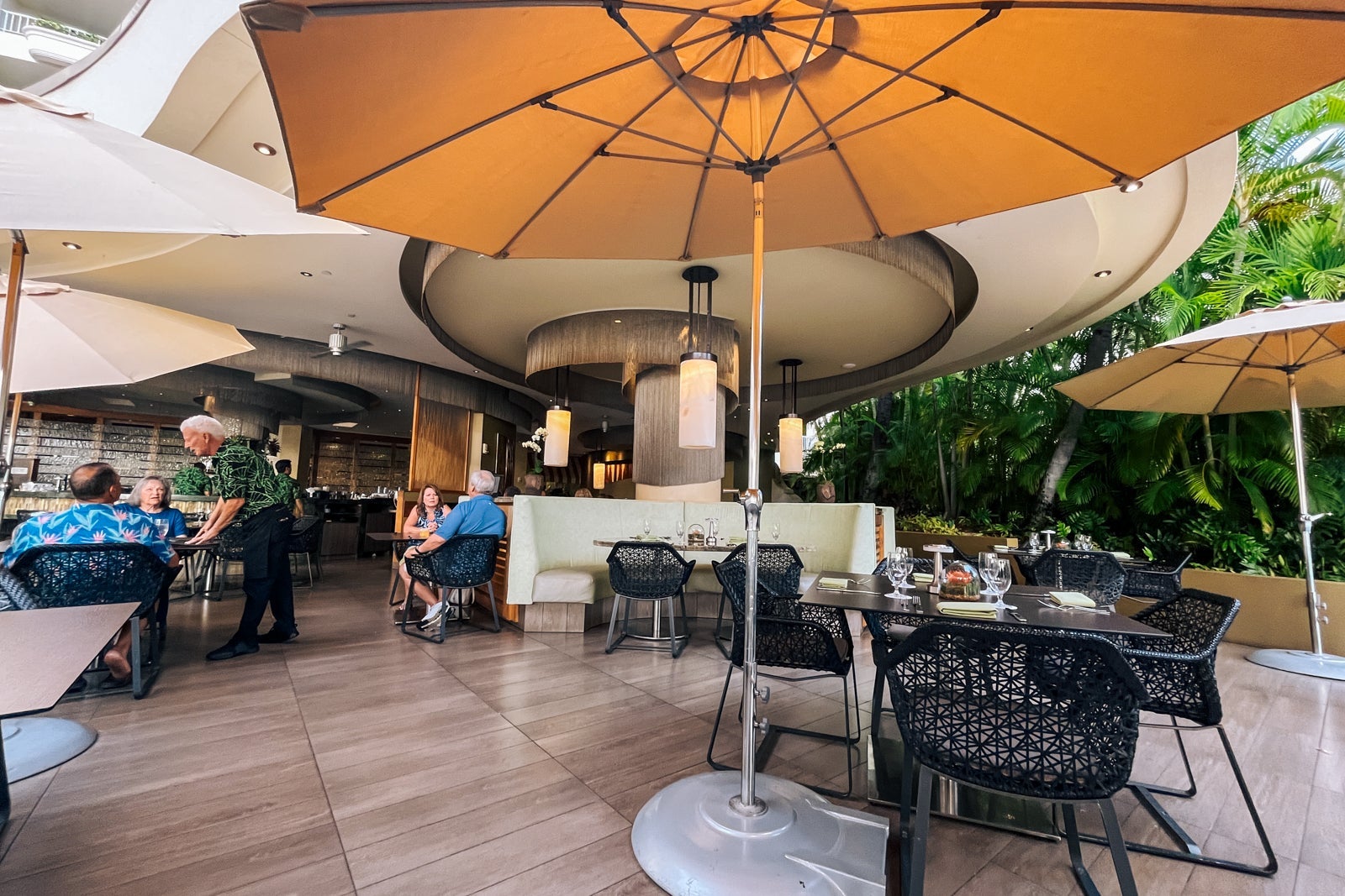 Fairmont Kea Lani dining