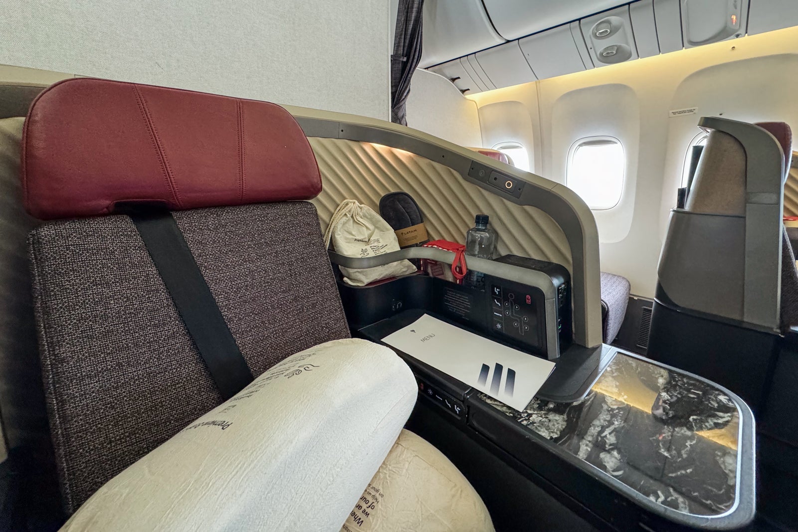 LATAM 767 business class
