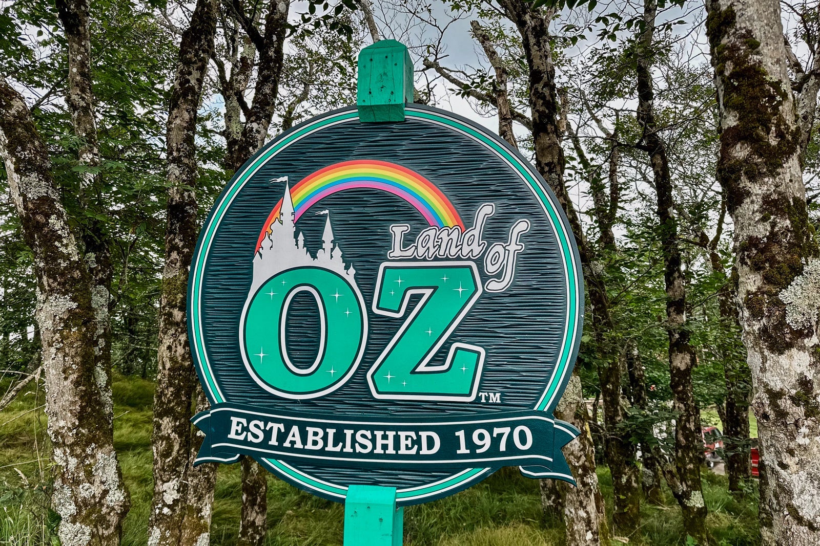Land of Oz sign