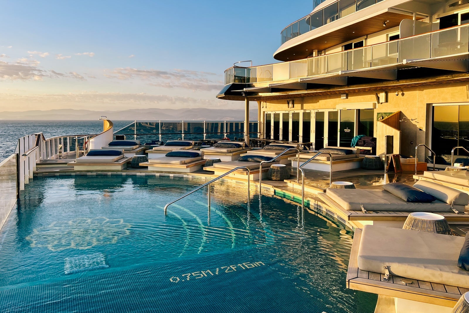 Astern Pool on Explora I