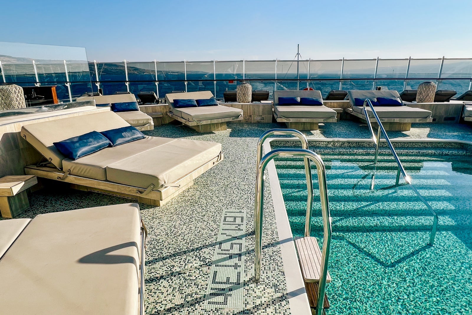 Atoll Pool on Explora I