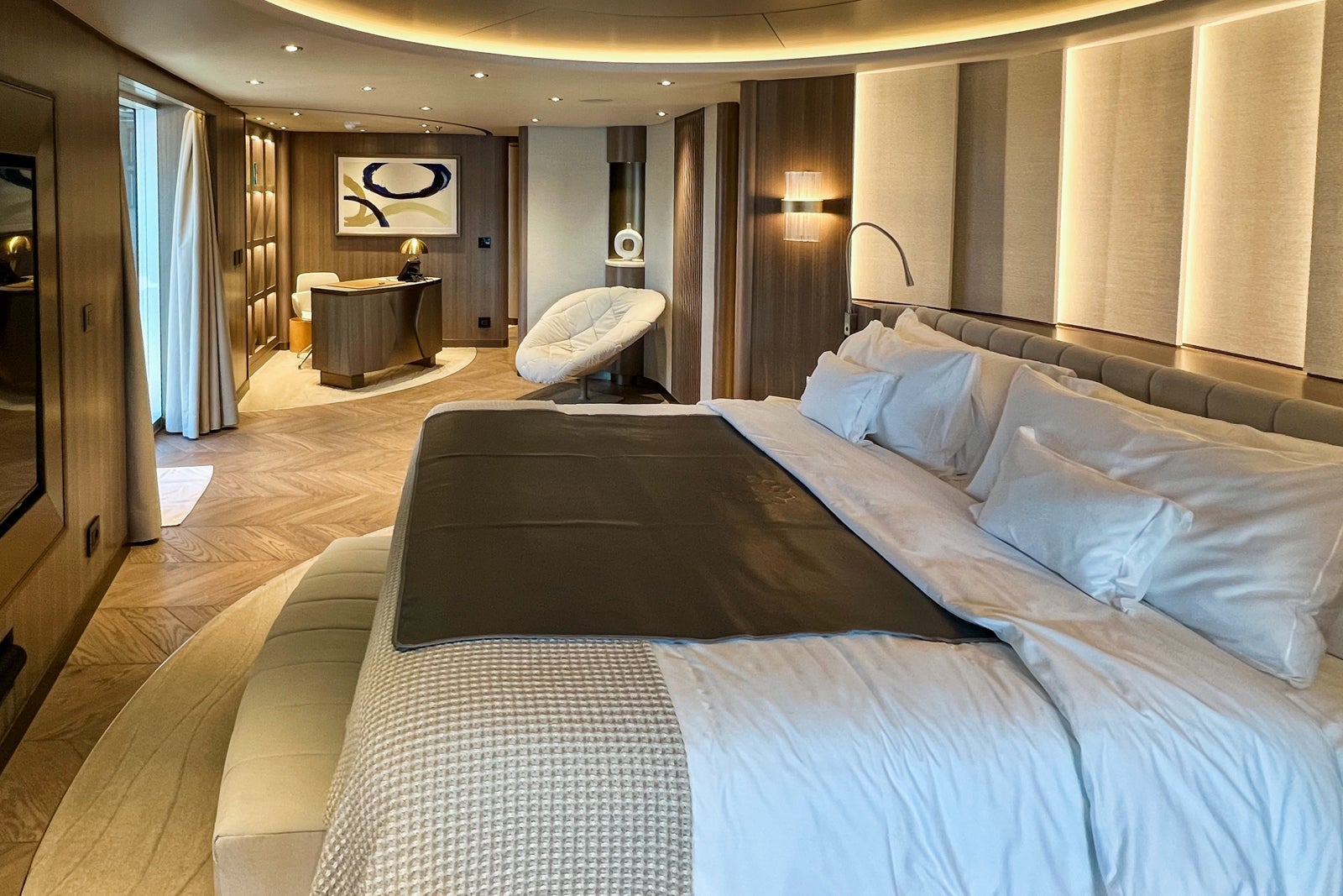 Explora I Owner's Residence