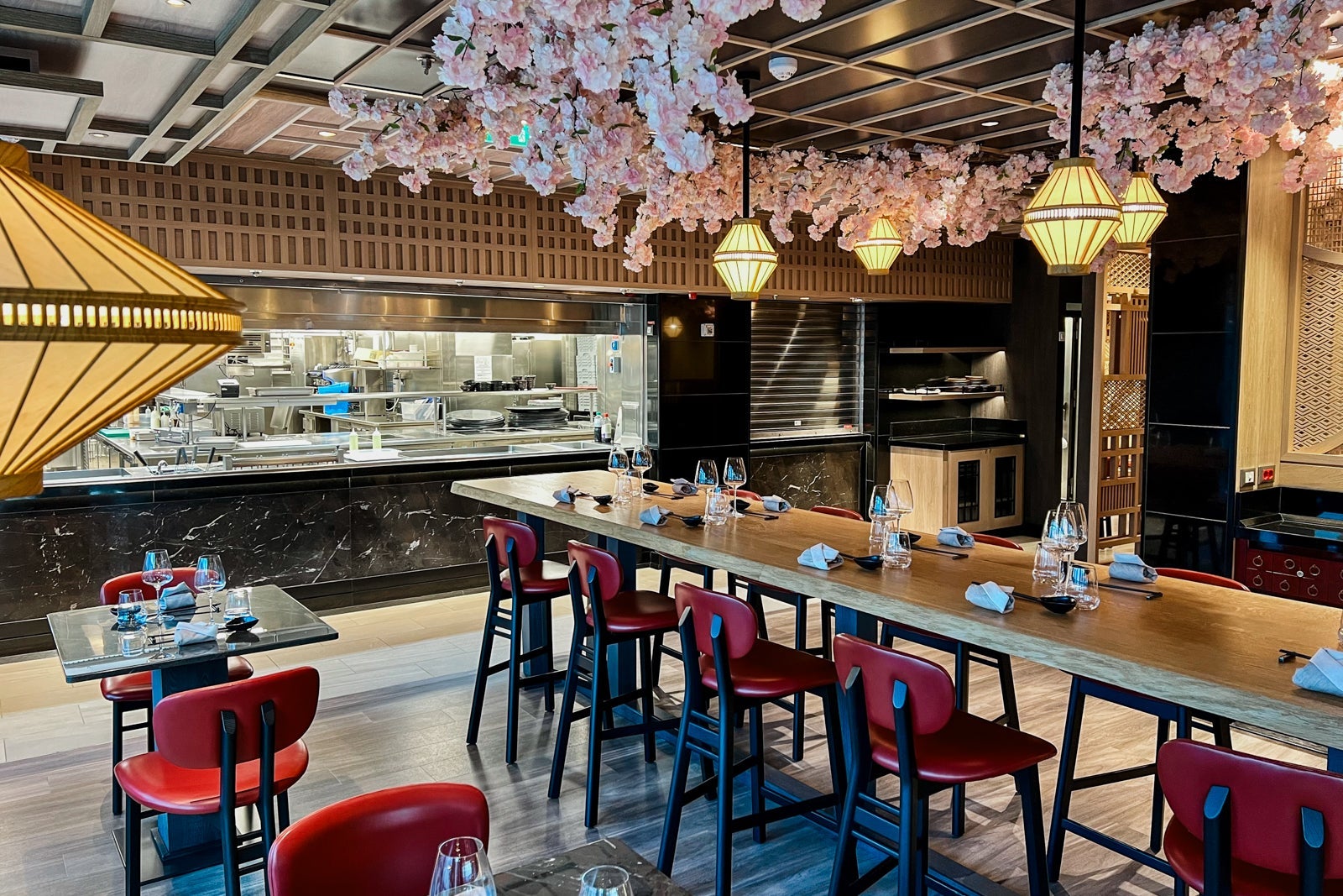 Sakura restaurant on Explora I