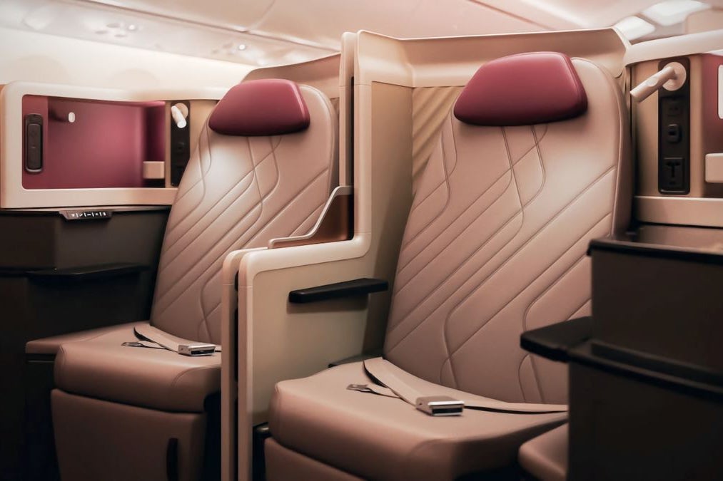 LATAM plans new business class with doors for 787 Dreamliner fleet ...