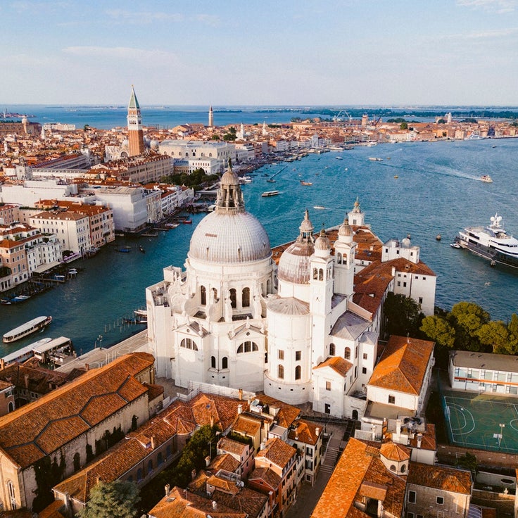 Who should (and shouldn’t) get the United Quest Card?