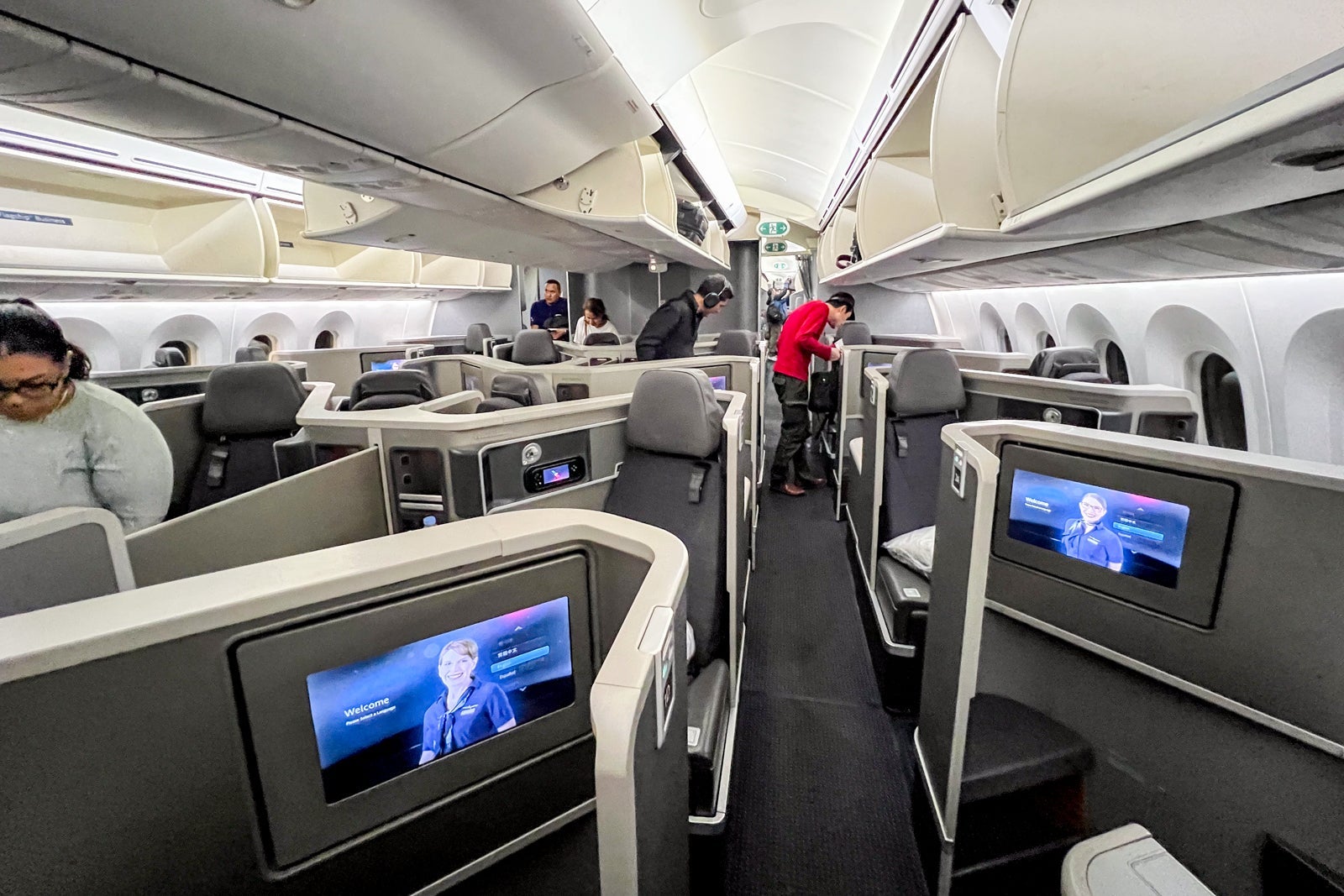 Review of American Airlines Flight 26 on the Boeing 787-8
