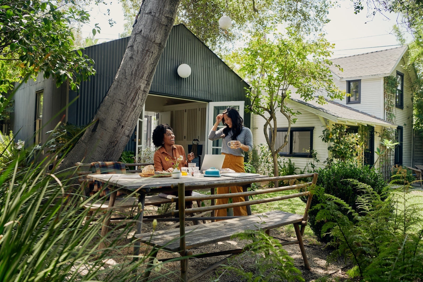People having a backyard picnic at an Airbnb