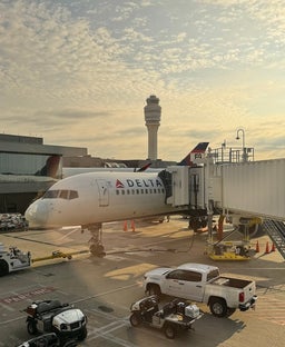 Is AI the reason your flight costs more? What Delta’s new pricing tech really means