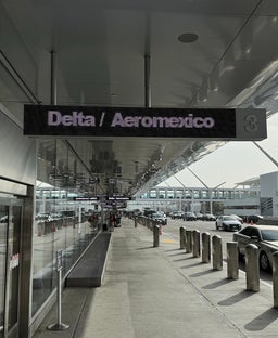 Delta and Aeromexico must end joint venture by January, Trump administration rules