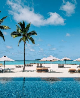 Alila Kothaifaru Maldives pool