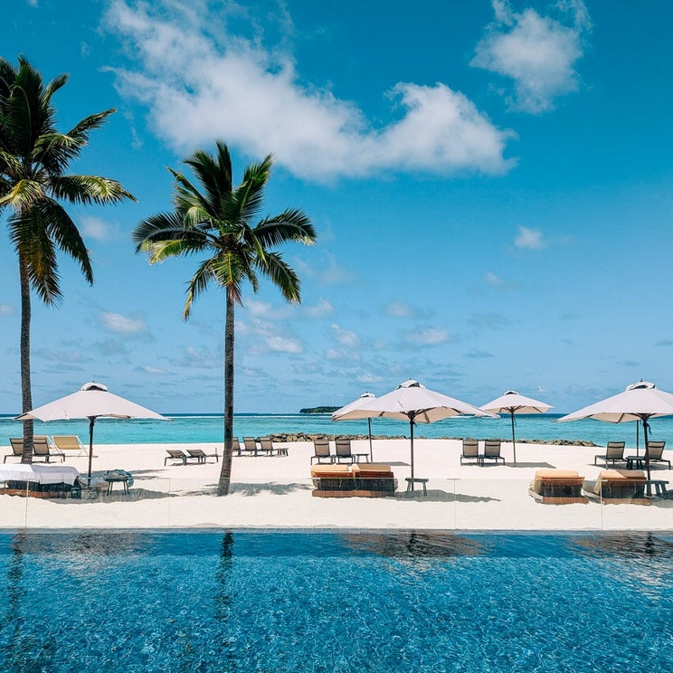 A data analysis of Hyatt award chart changes across 1,078 properties