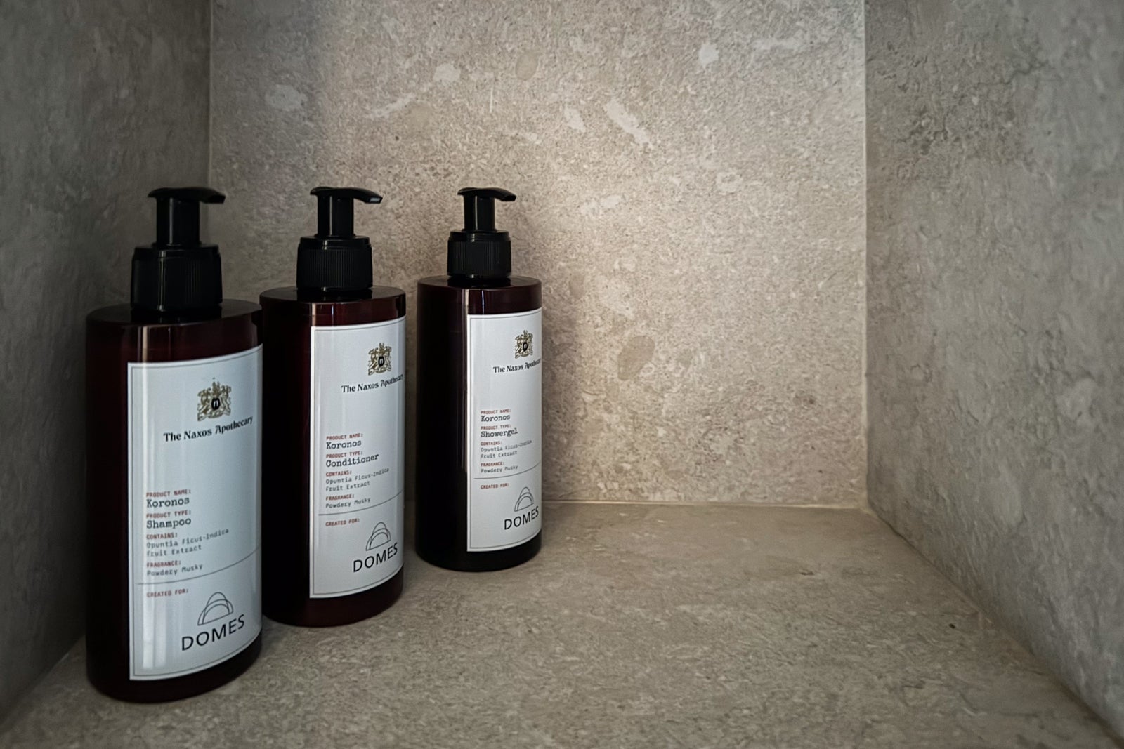 91 Athens Riviera shower