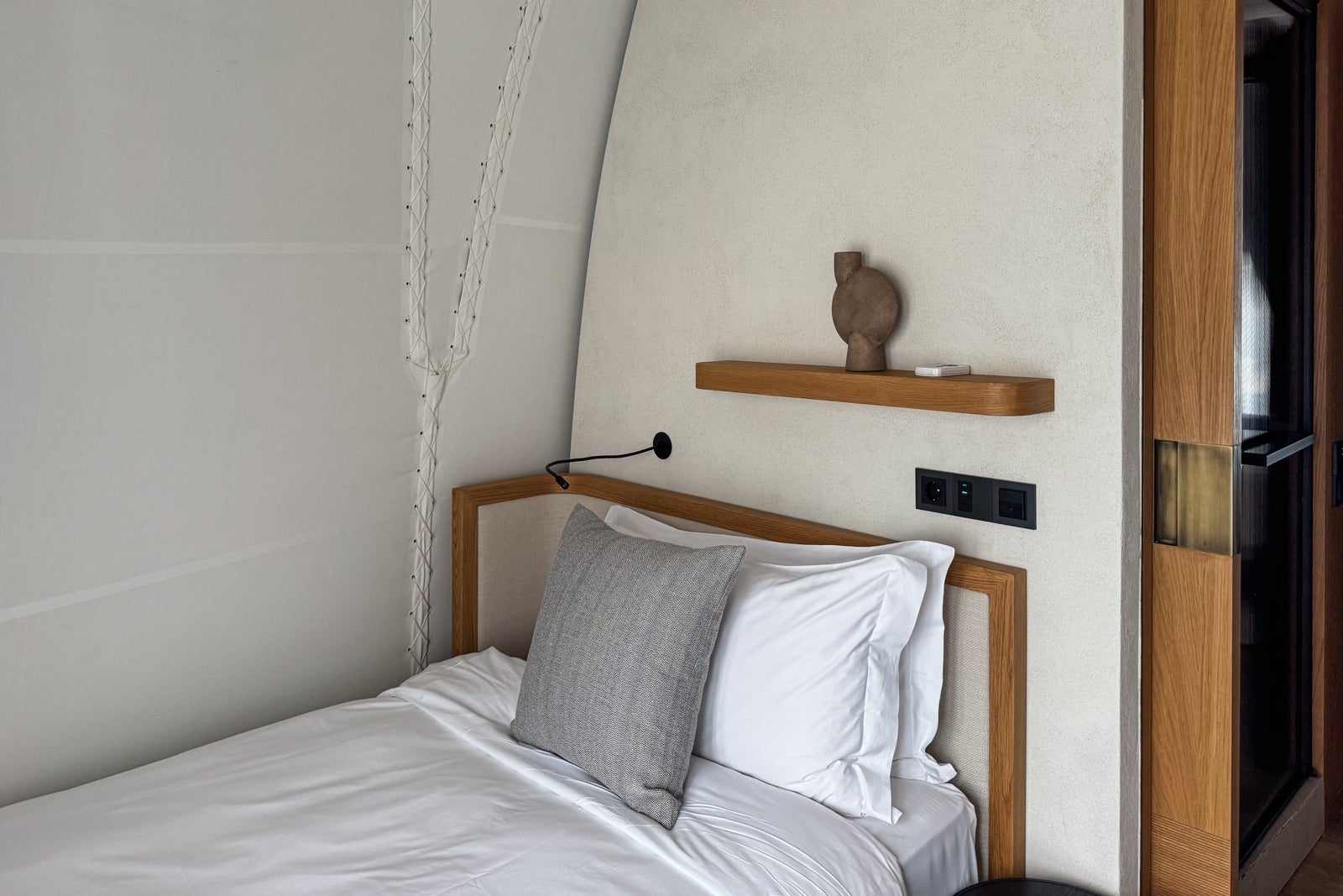 91 Athens Riviera accommodation