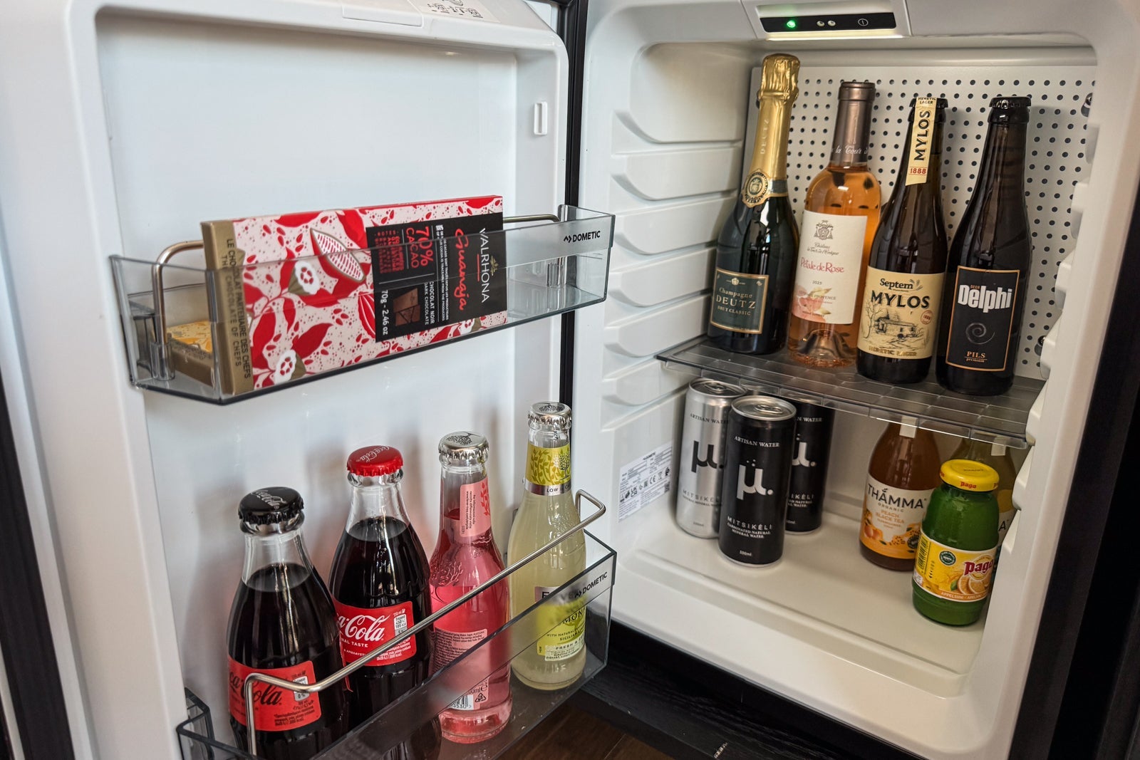 91 Athens Riviera accommodation