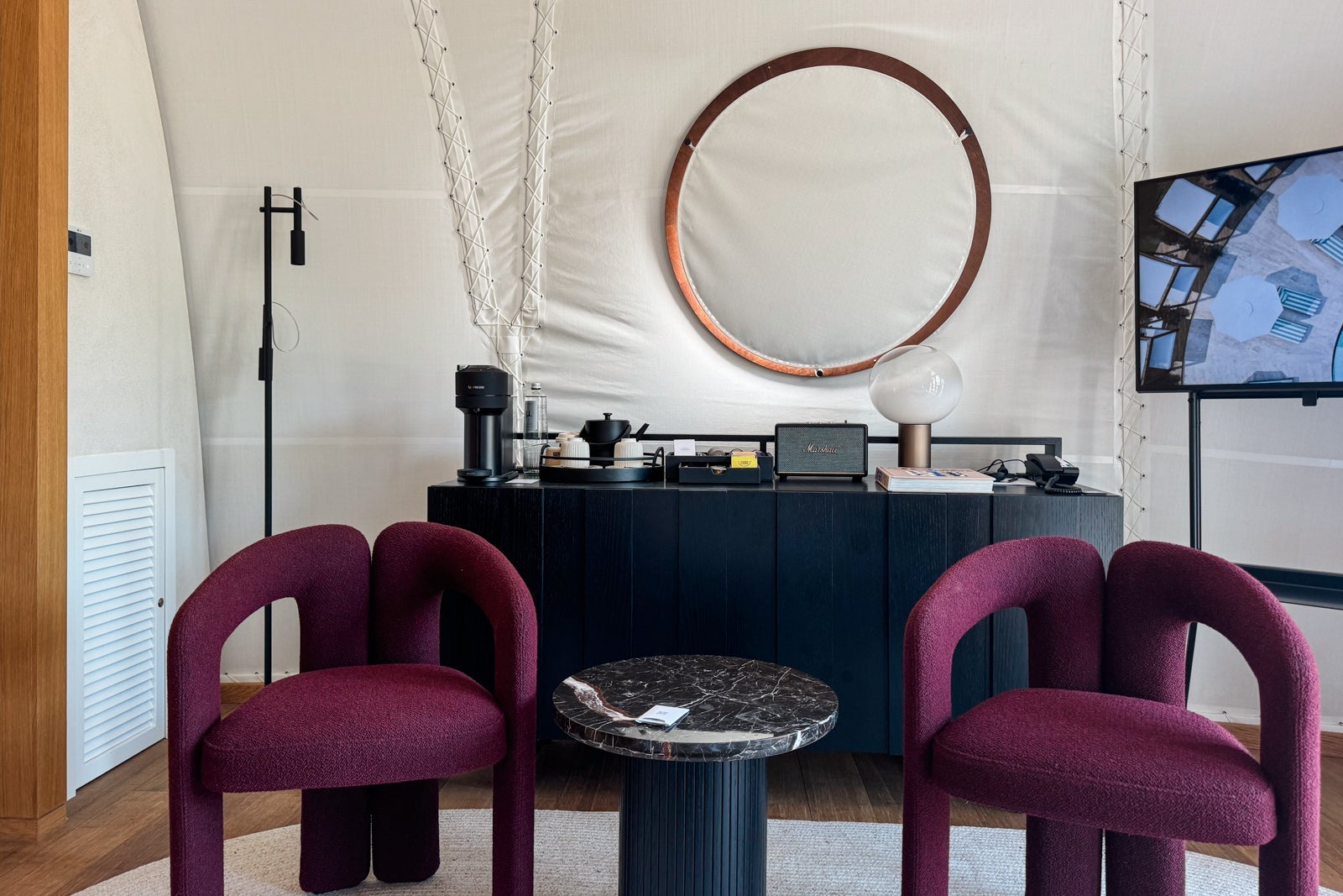 91 Athens Riviera accommodation