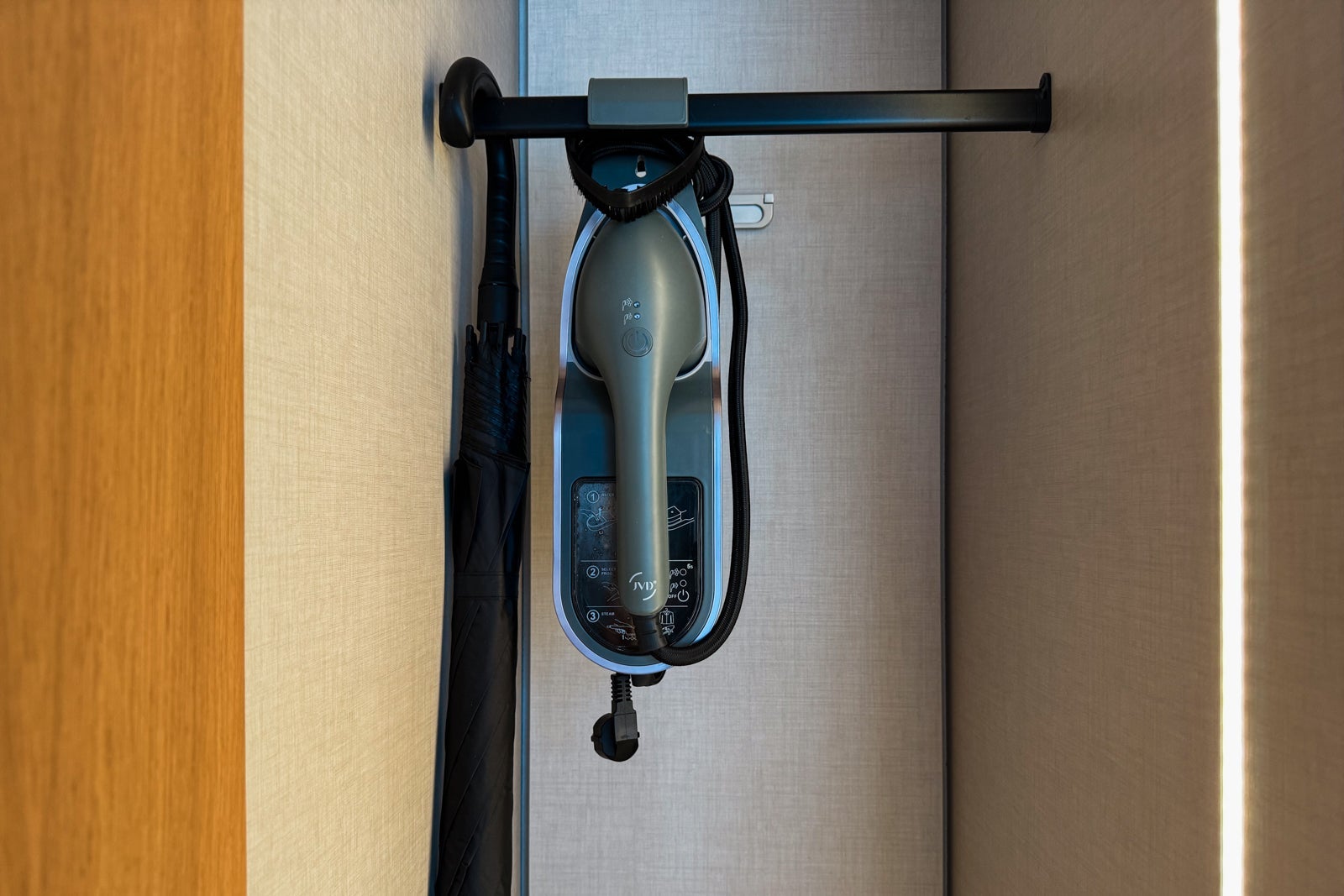 91 Athens Riviera accommodation