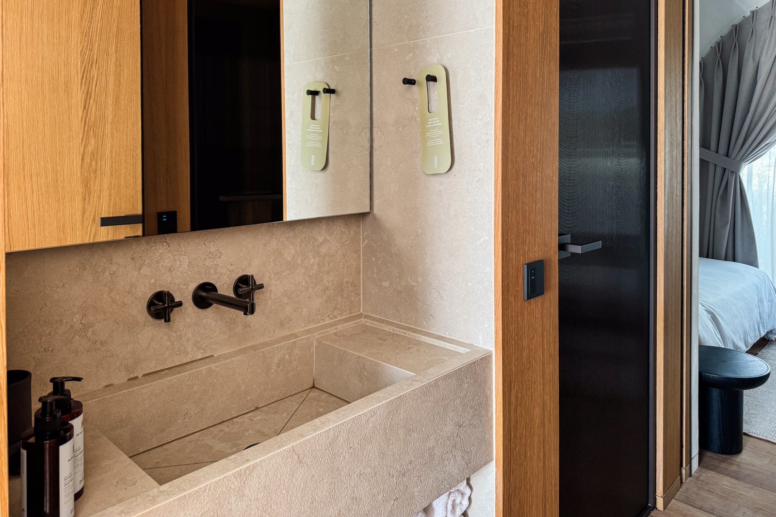 91 Athens Riviera accommodation