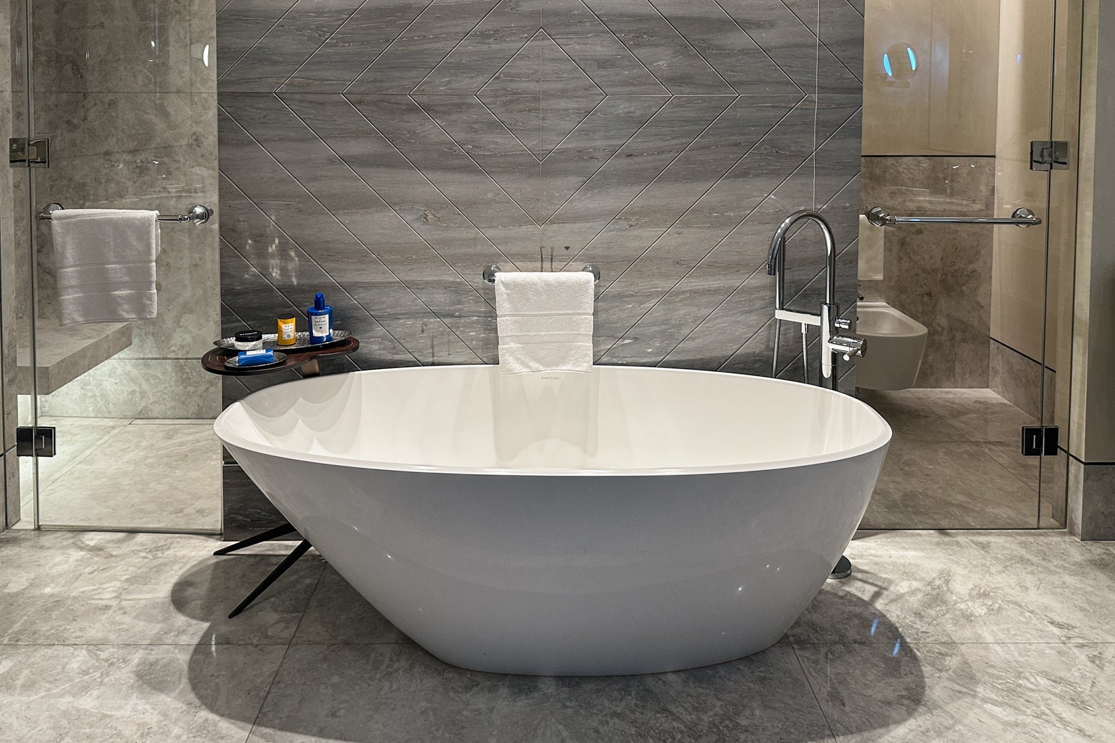 st regis bathroom