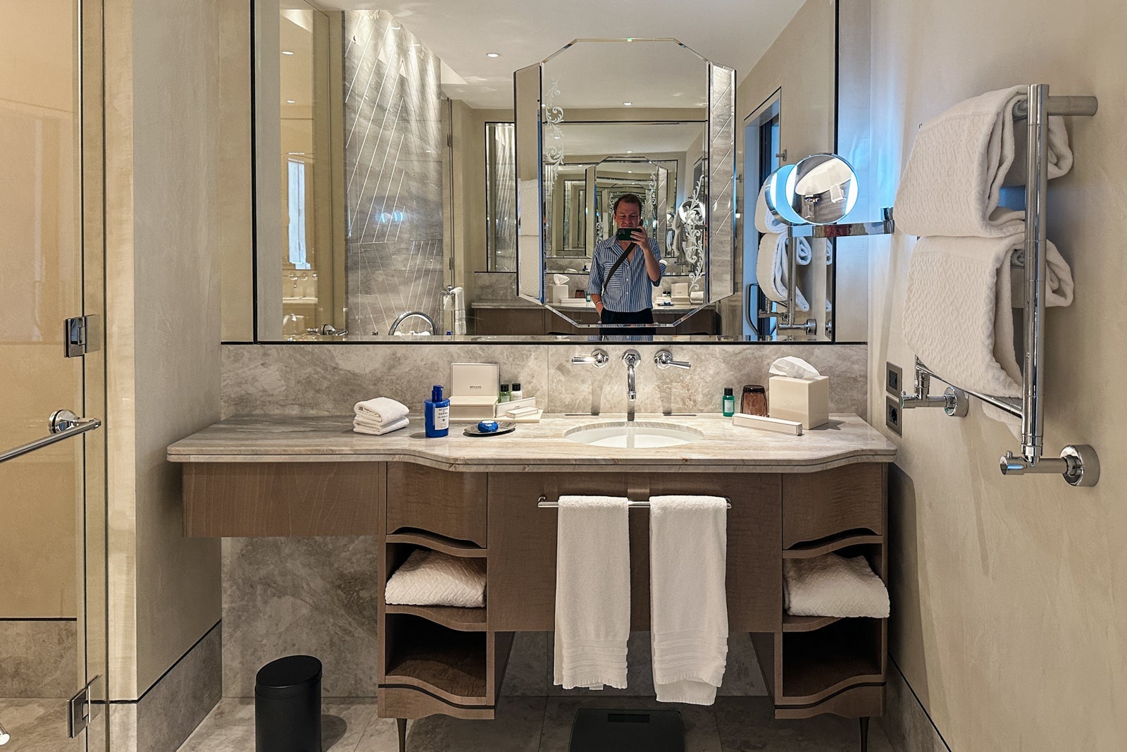 st regis bathroom
