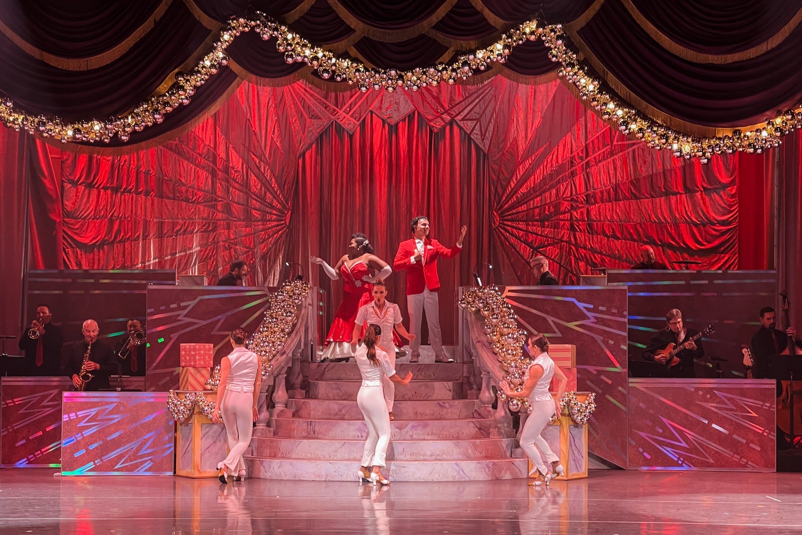 Disney Holidays in Hollywood show at Jollywood Nights 2024