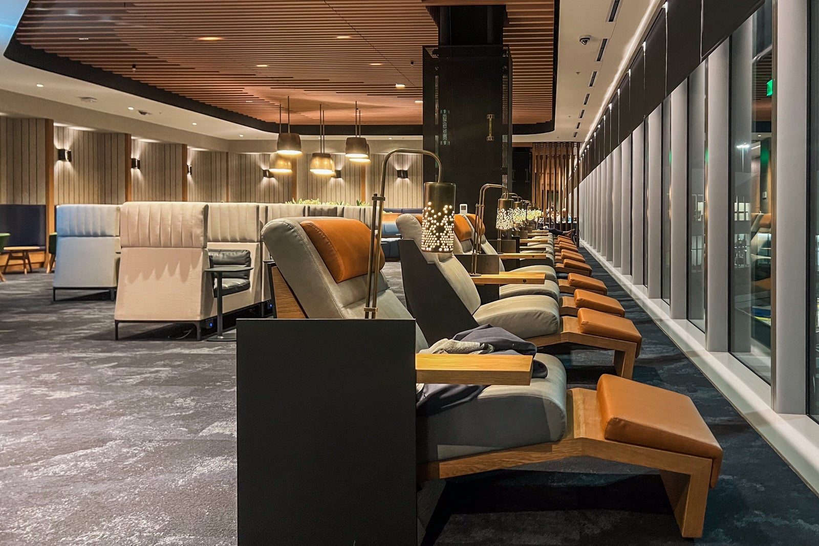 Alaska Airlines lounge recliners at SFO